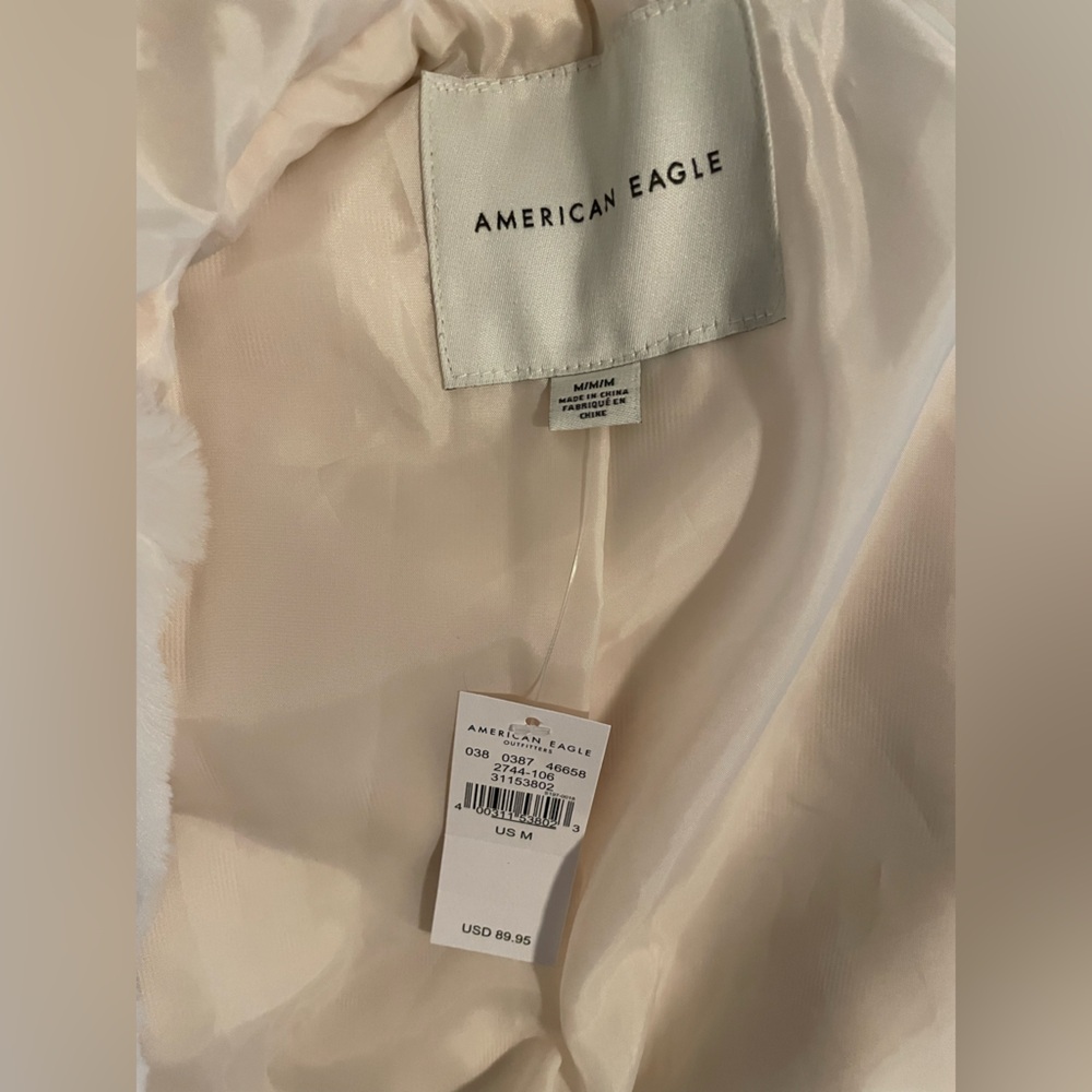 NWT American Eagle Outfitters Cream Teddy Jacket - Picture 3 of 3
